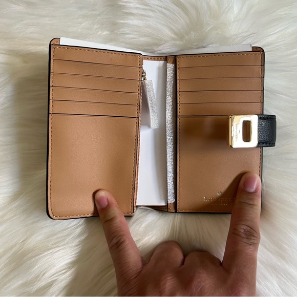 KATE SPADE PHEOBE MEDIUM BLACK WALLET - Picture 9 of 9